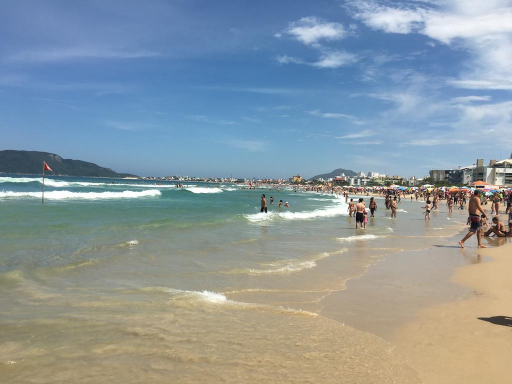 Residencial Ametista- 250 Metros Do Mar Apartment Florianopolis Luaran gambar